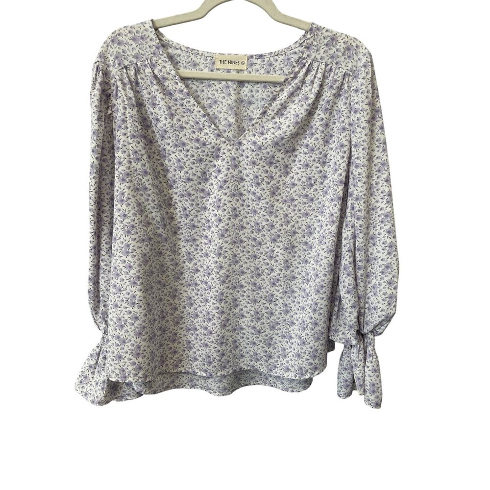 The Nines Ditsy Floral Blouse Size Small V Neck Long Sleeve Top Lavender White